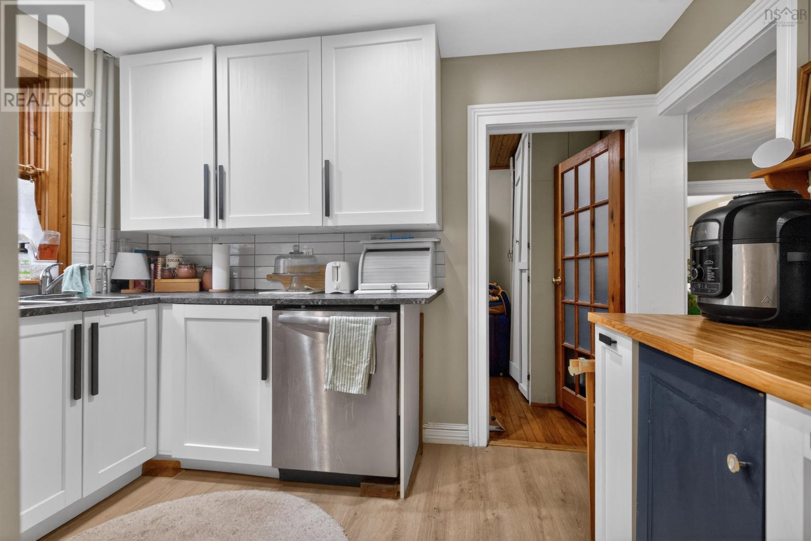 Property 14 of 44 of 53 Dahlia Street