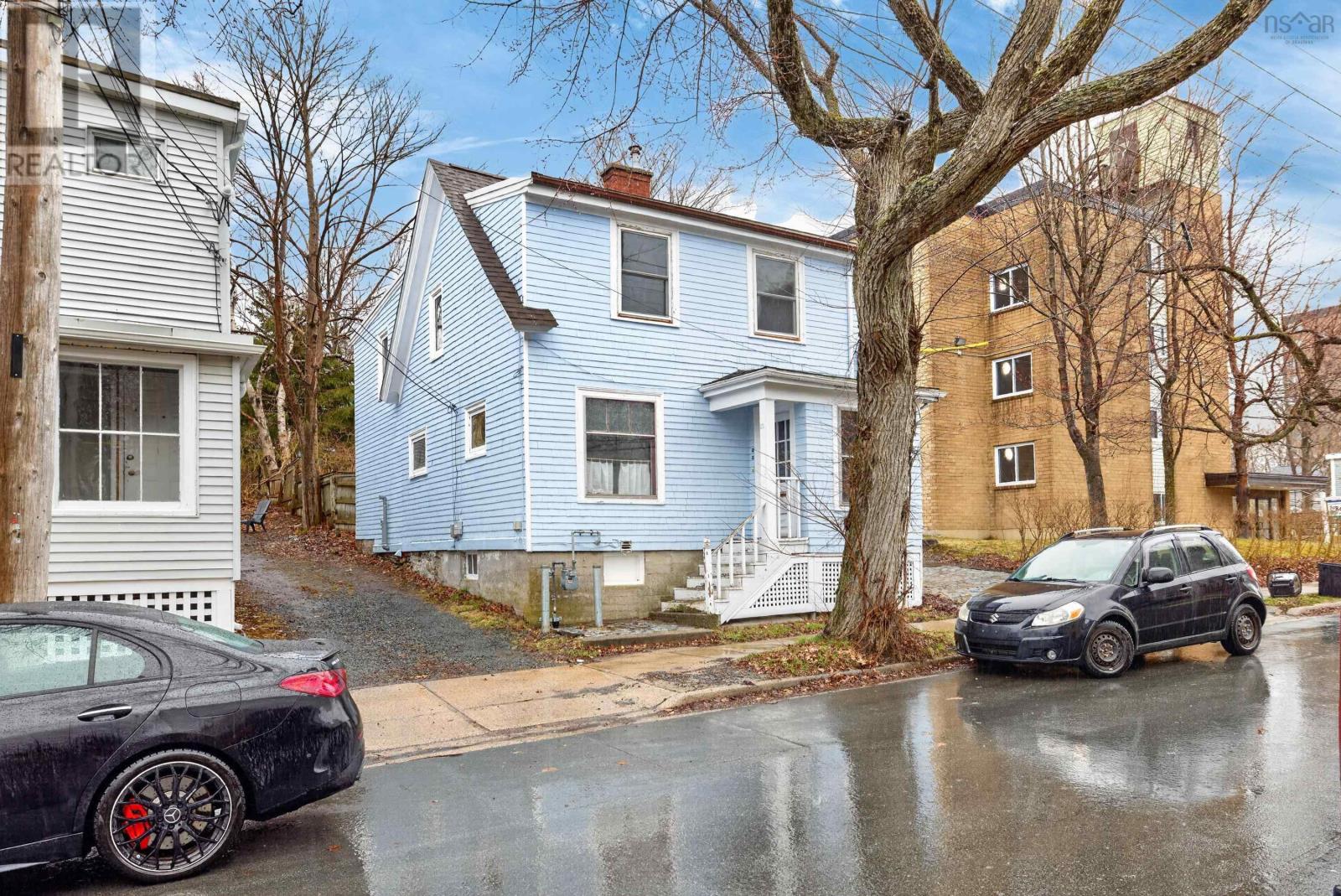 Property 2 of 44 of 53 Dahlia Street