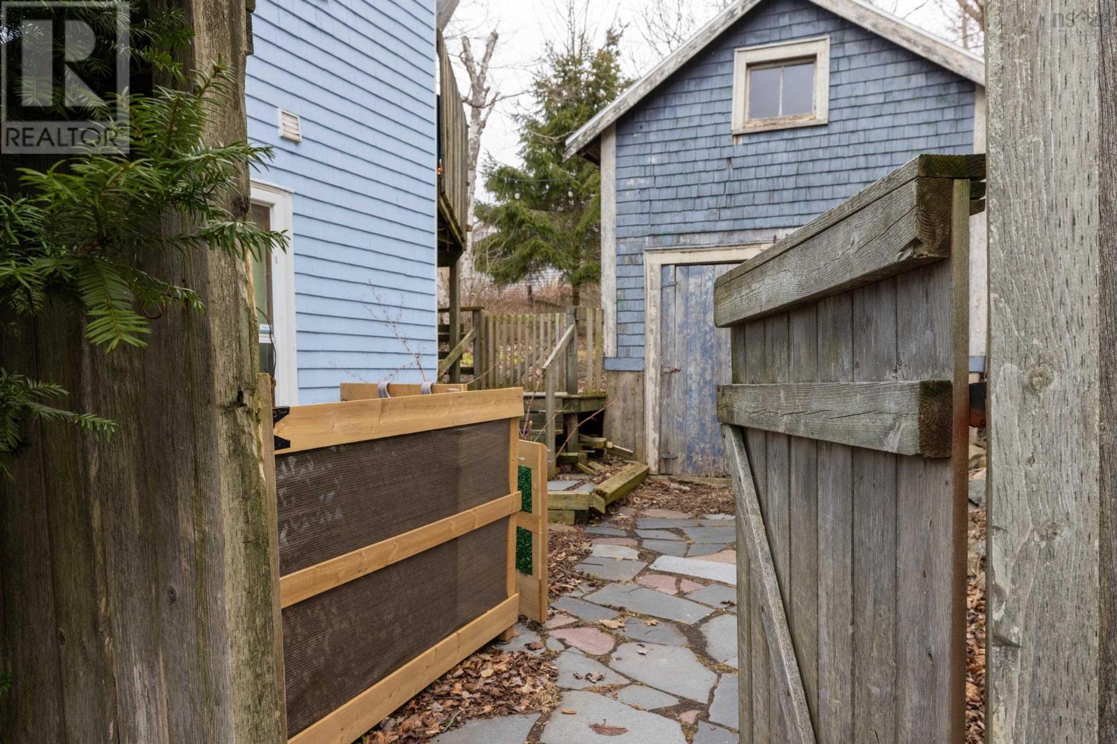 Property 37 of 44 of 53 Dahlia Street