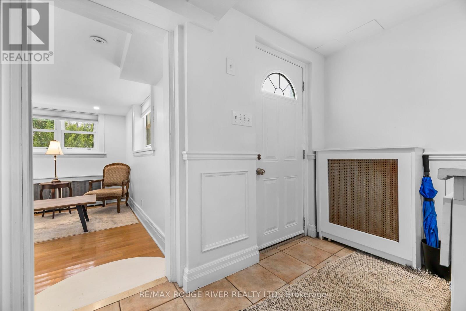 11 DONWOODS DRIVE - 35