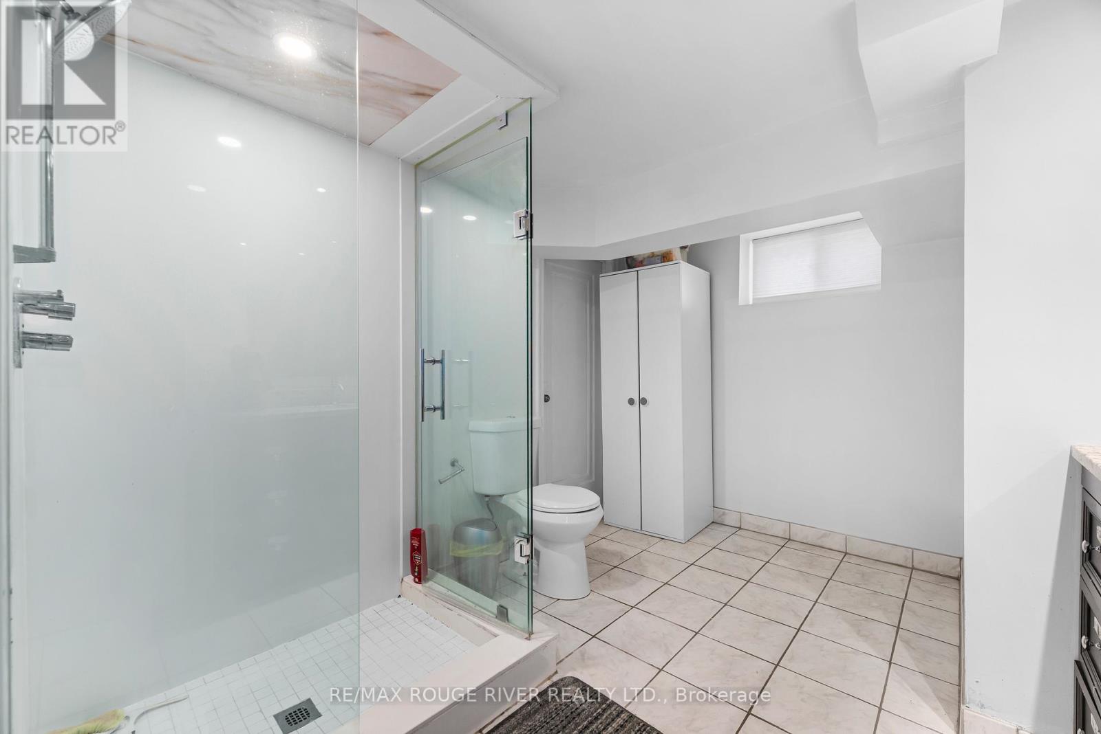 11 DONWOODS DRIVE - 37