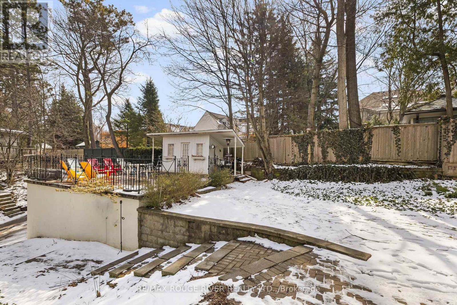11 DONWOODS DRIVE - 47