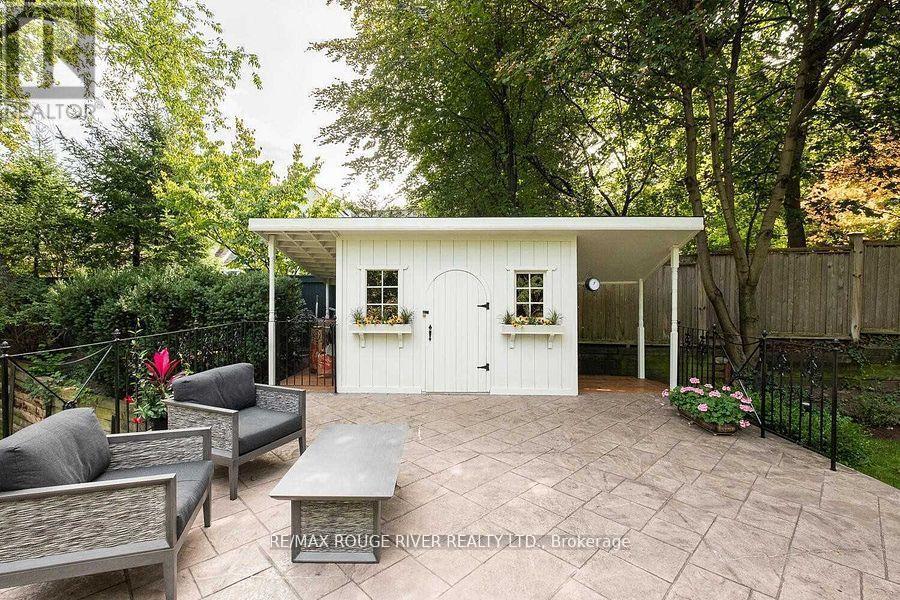 11 DONWOODS DRIVE - 8