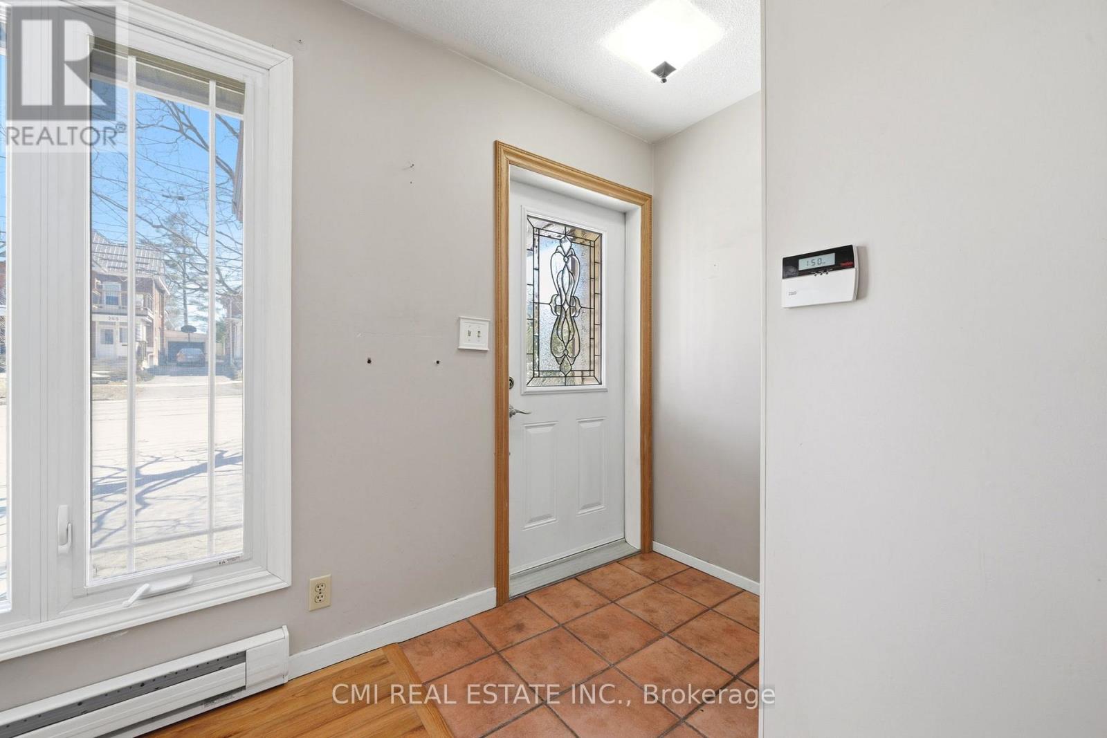 268 MISSISSAGA STREET W — photo 5