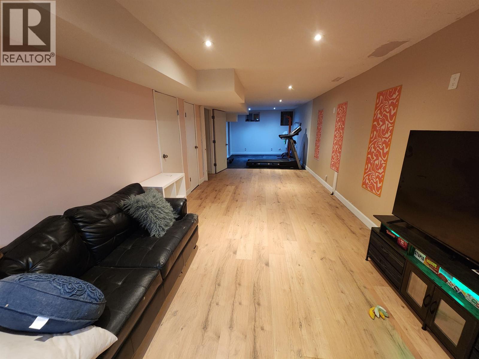 Photo 12 of 21 — 5801 BROCK DRIVE · Prince George, BC