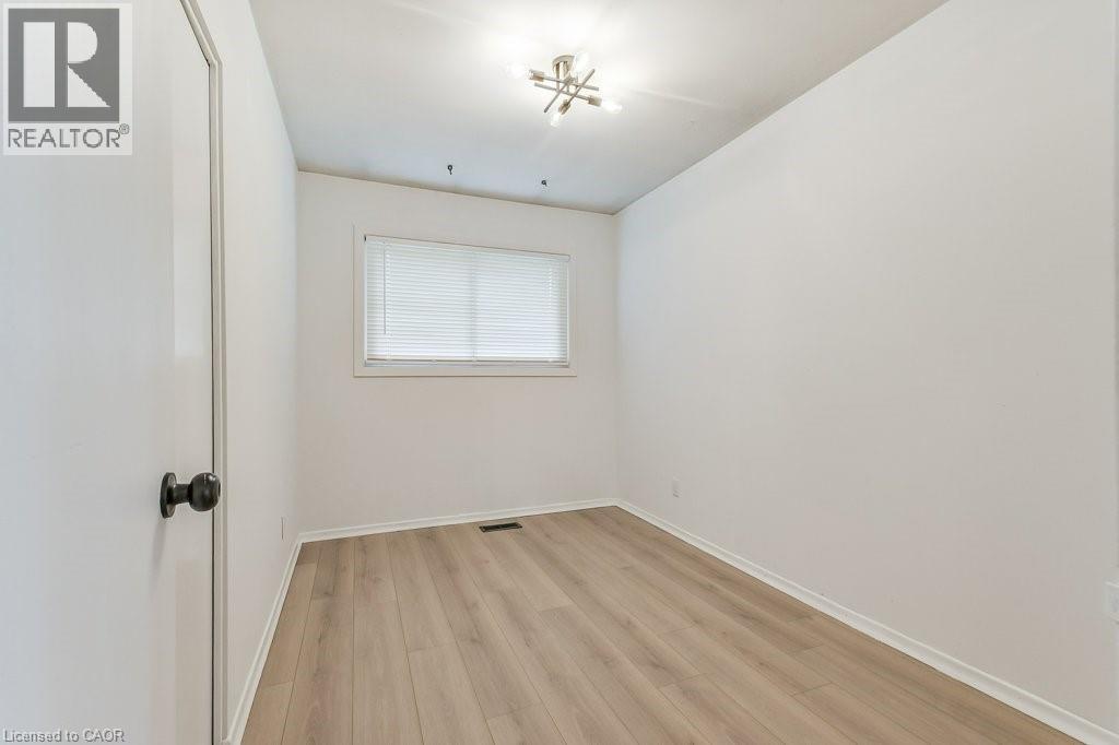 1334 LANGDALE Crescent, Oakville, Ontario, L6H2K8 — Photo 14