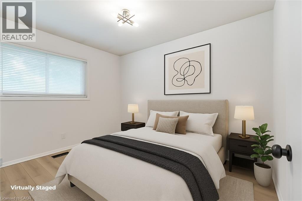 1334 LANGDALE Crescent, Oakville, Ontario, L6H2K8 — Photo 20
