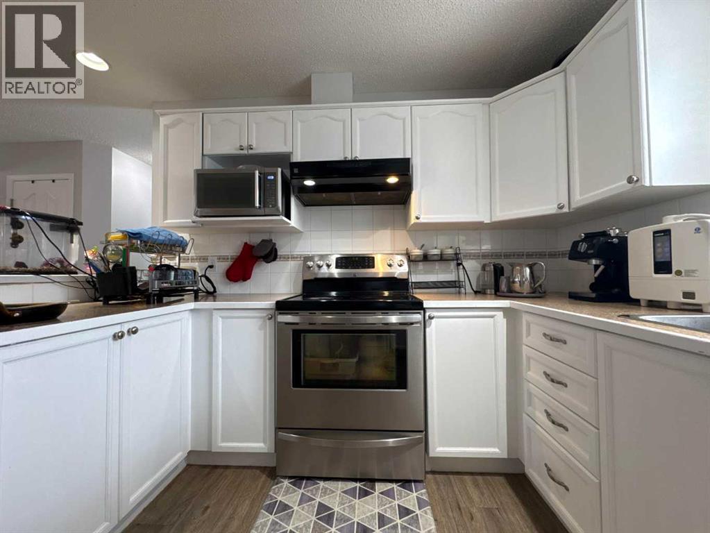 #8 304 Ross Avenue - 49