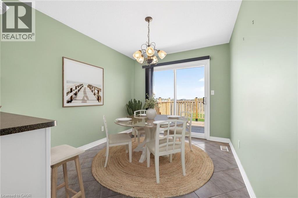 5117 MEADOWOOD Lane, Beamsville, Ontario, L3J0J8 — Photo 9