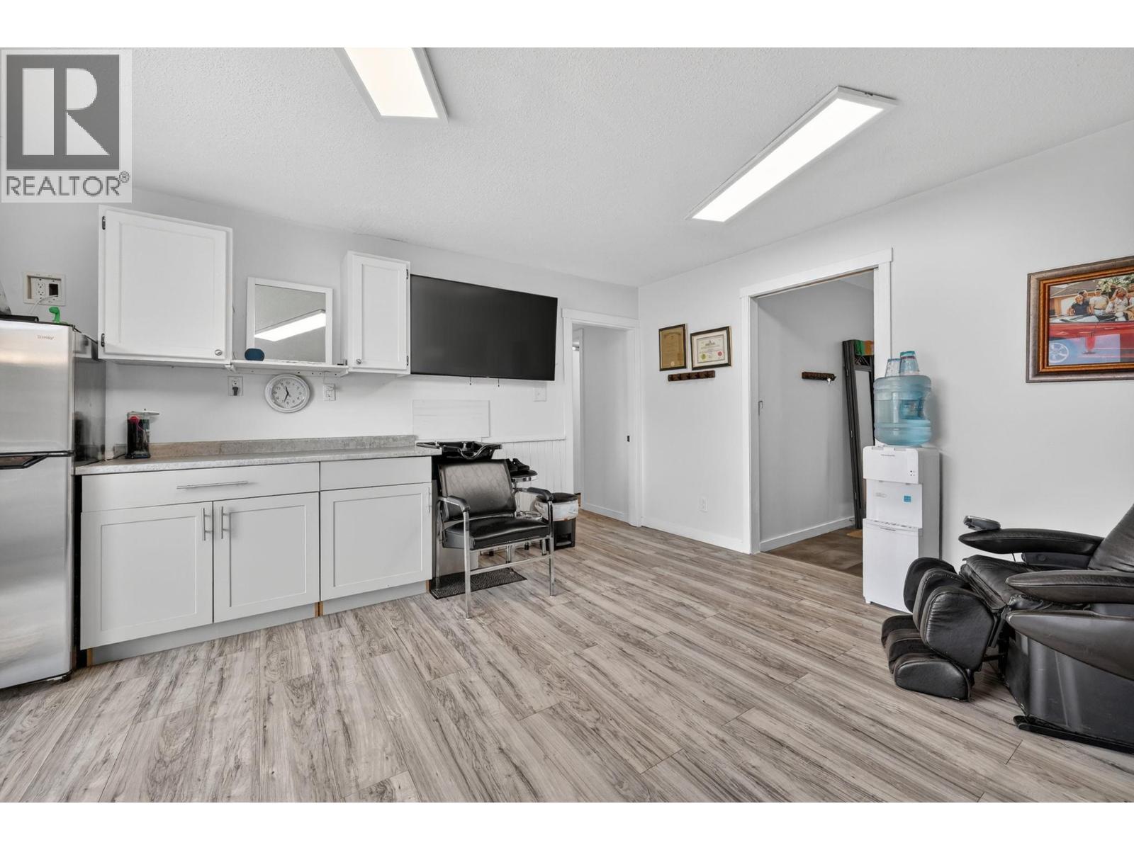 4581 75 Avenue NE - 27