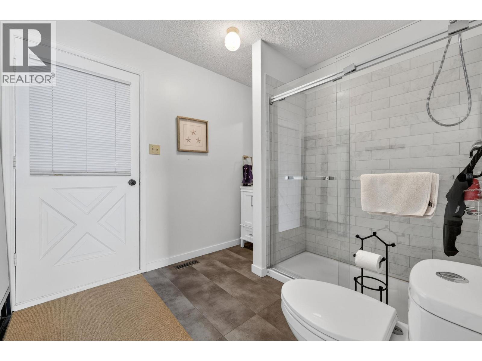 4581 75 Avenue NE - 29