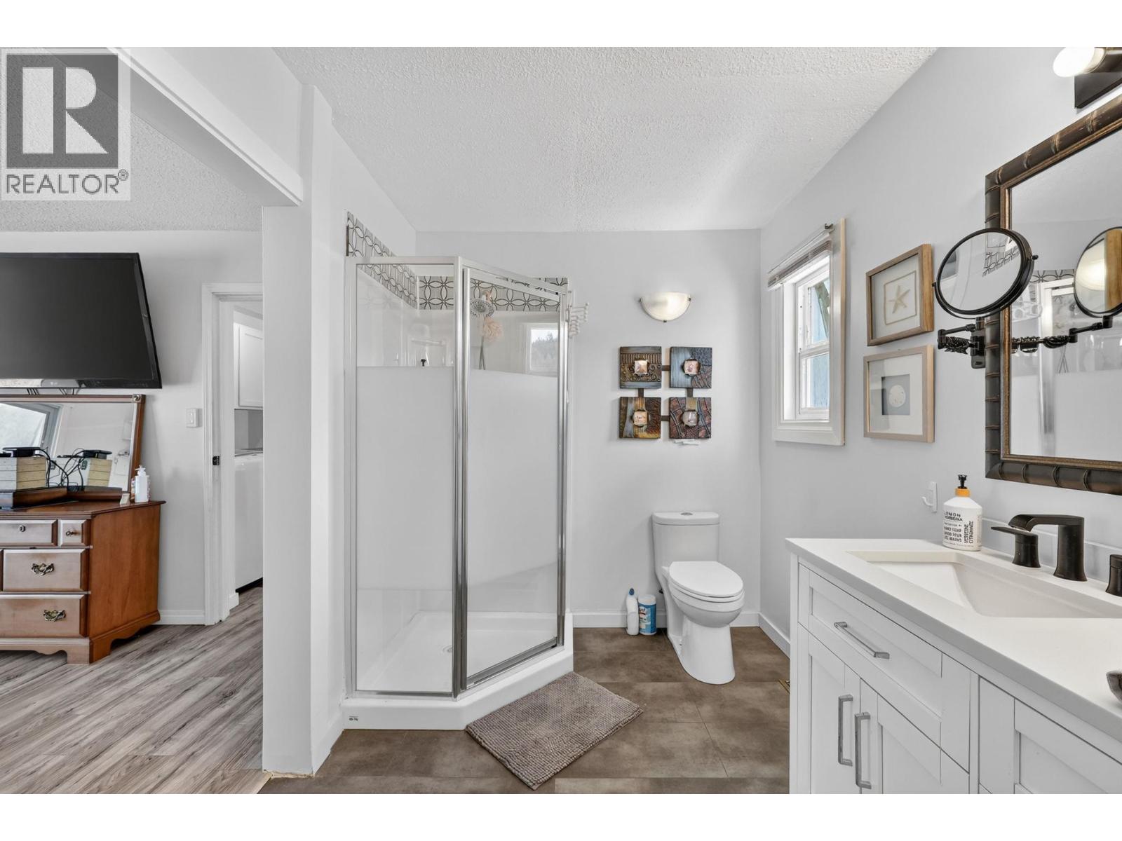 4581 75 Avenue NE - 42