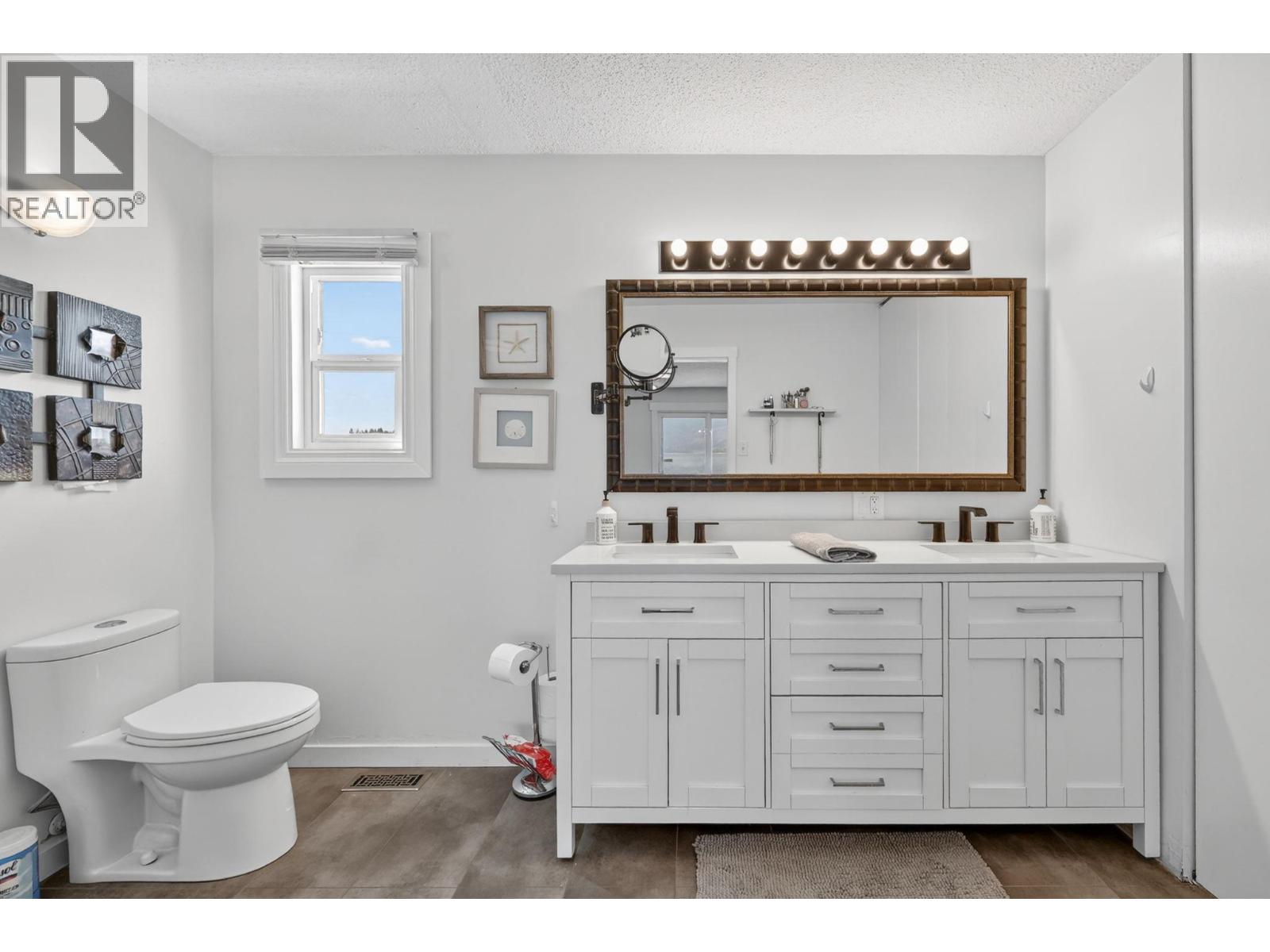 4581 75 Avenue NE - 41