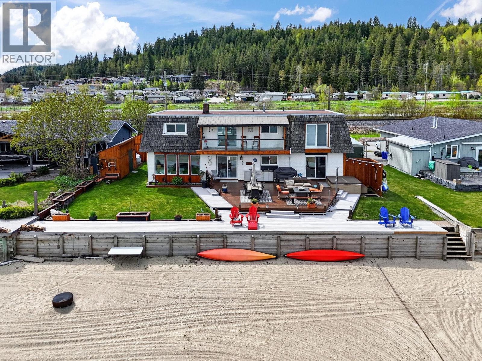 4581 75 Avenue NE - 74