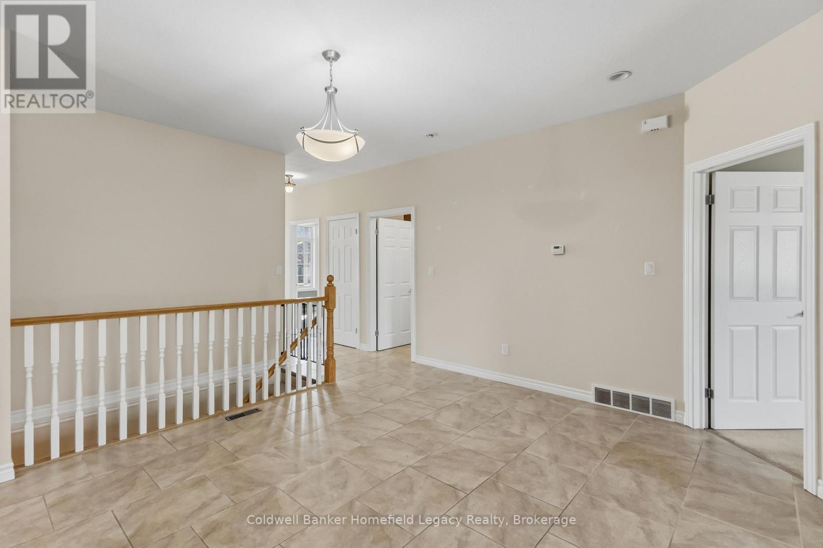 #1 220 WALNUT STREET - 23