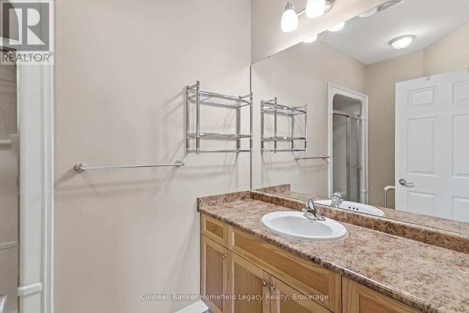 #1 220 WALNUT STREET - 35