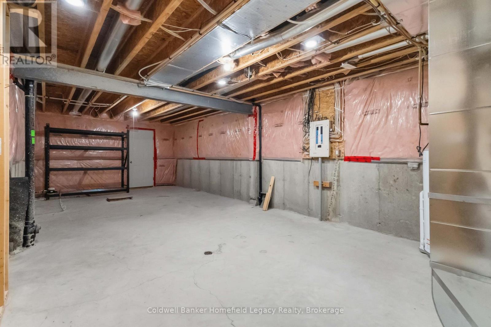 #1 220 WALNUT STREET - 44
