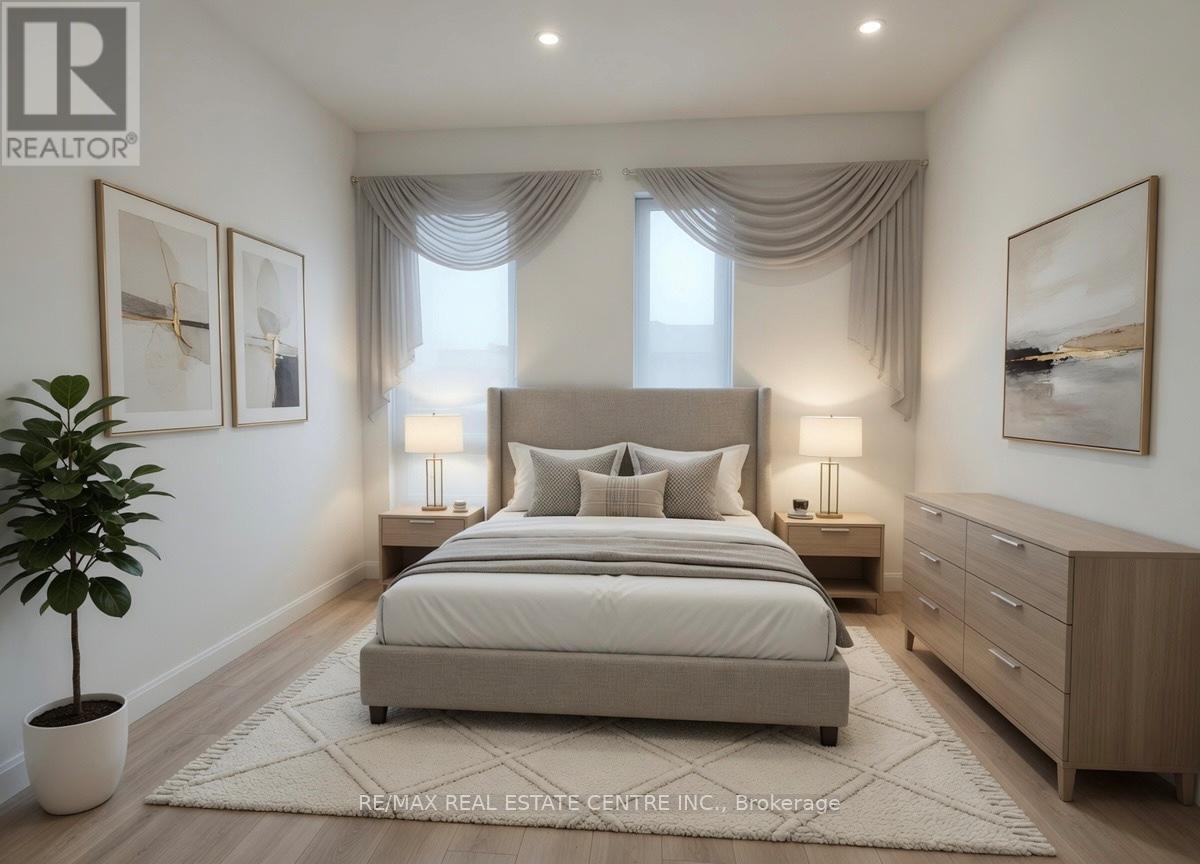 301 - 741 KING STREET W Property Photo