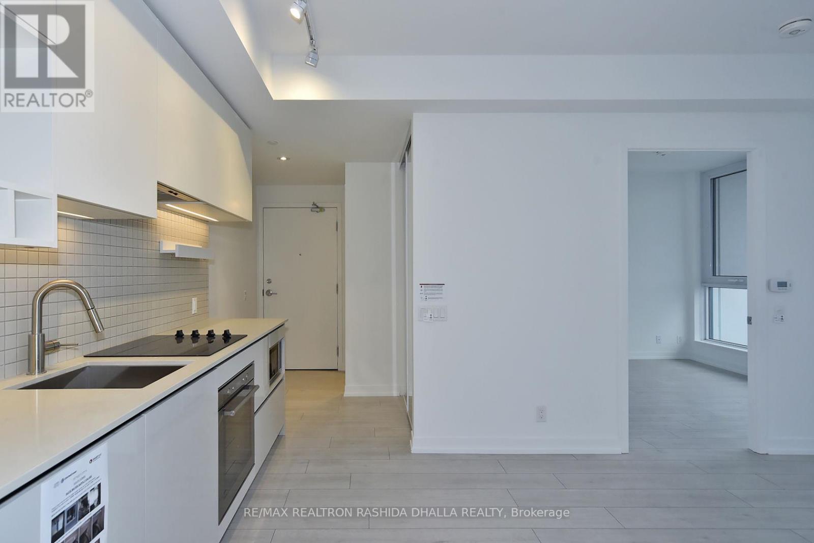 #5312 5 BUTTERMILL AVENUE - 19
