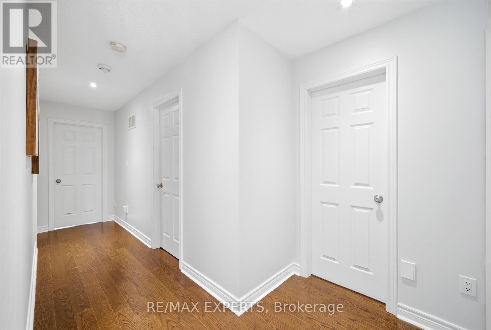 37 SCHWALM CRESCENT — photo 25