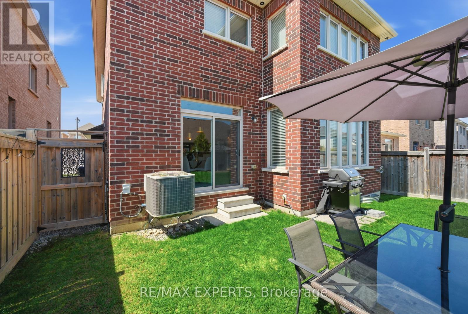 37 SCHWALM CRESCENT — photo 35