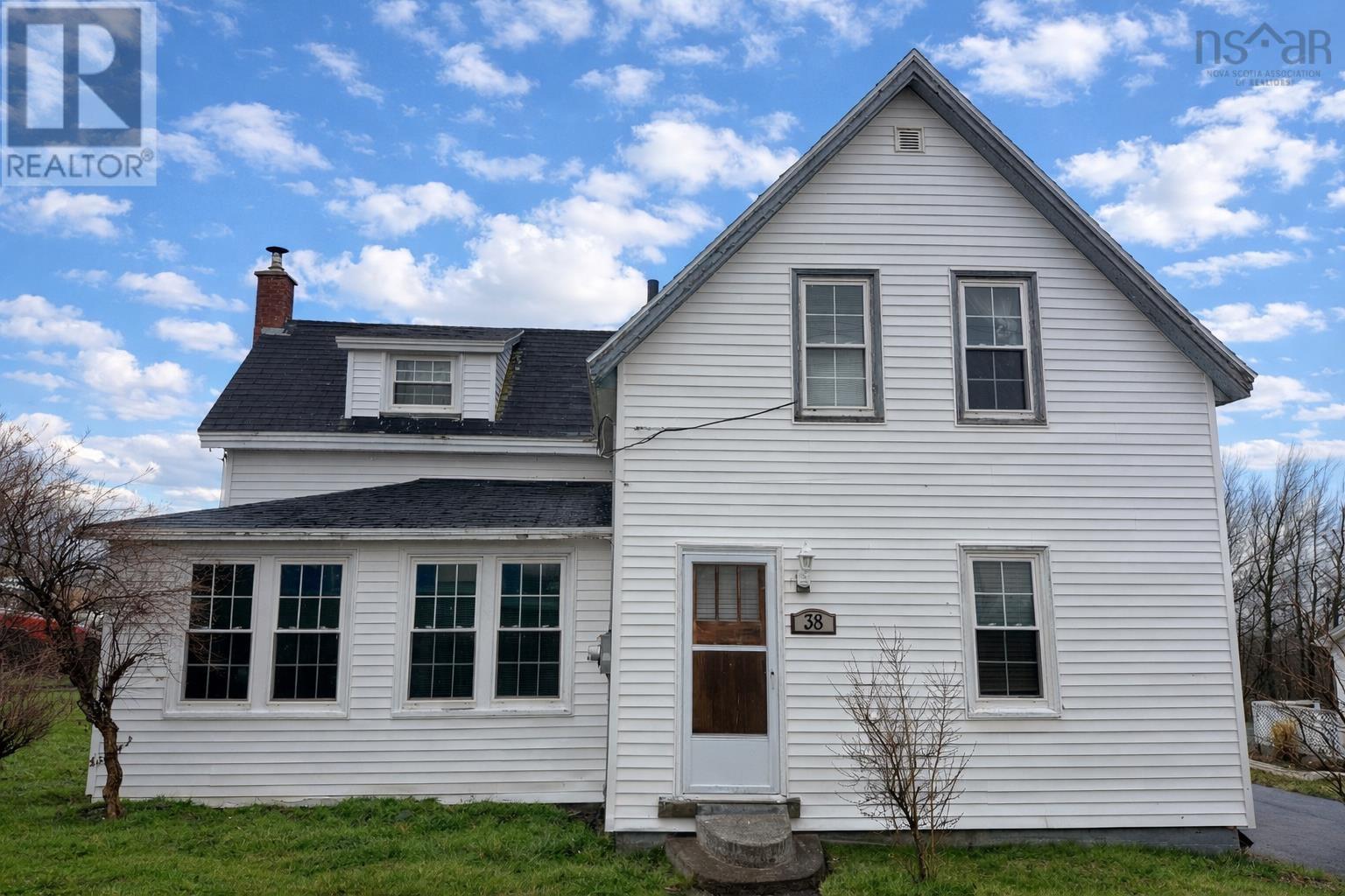 38 Junction Road - 1