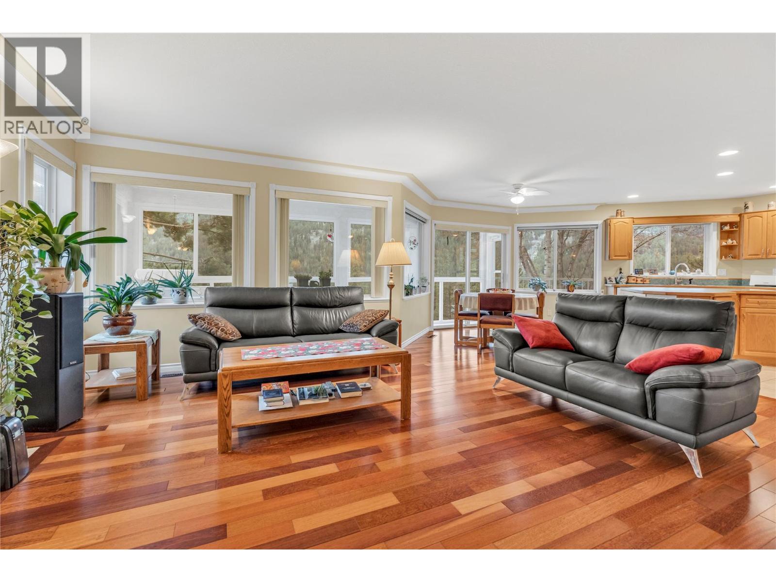 22577 Garnet Valley Road, Summerland