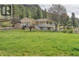  22577 Garnet Valley Road, Summerland