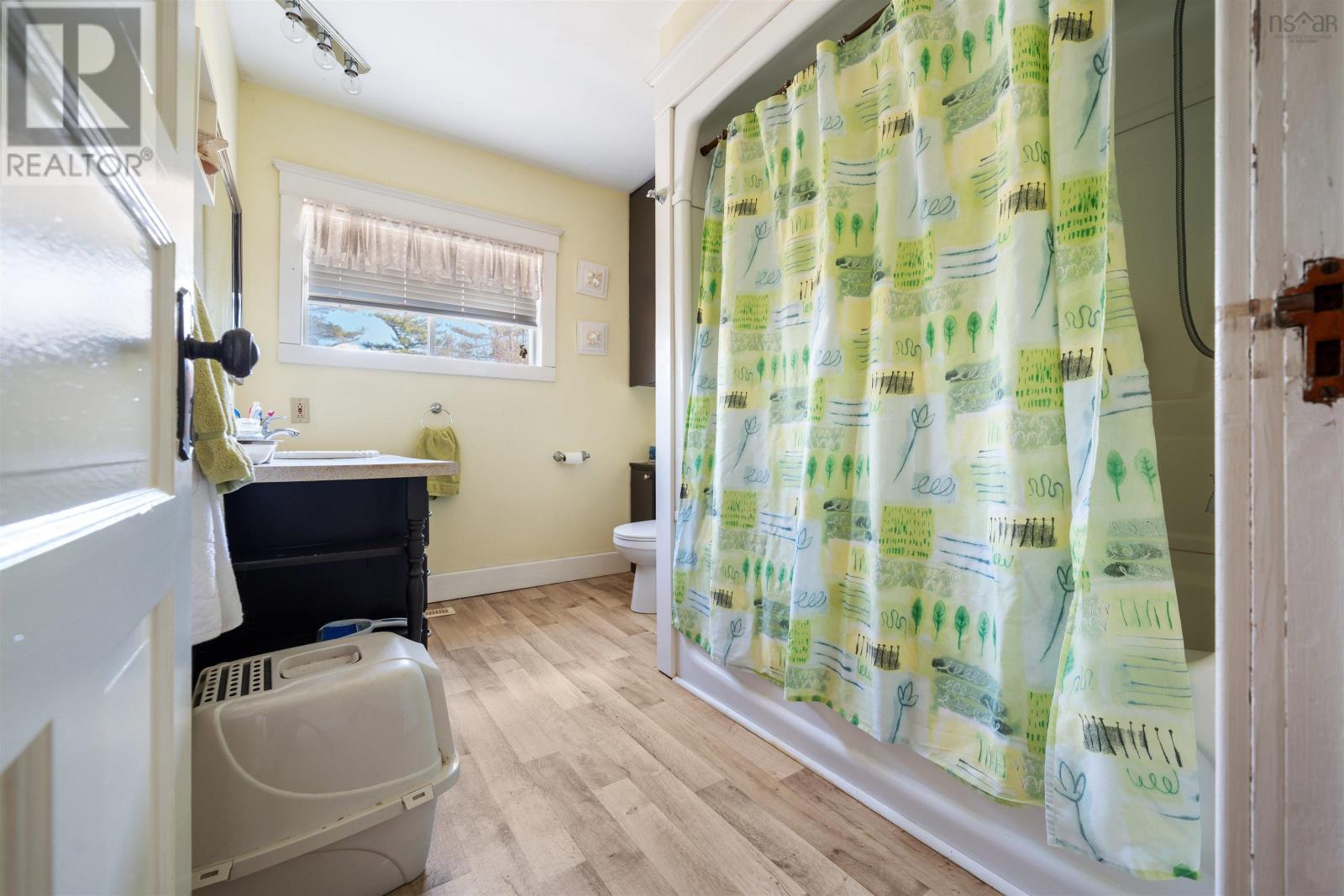 Property 16 of 36 of 28 Maple Drive