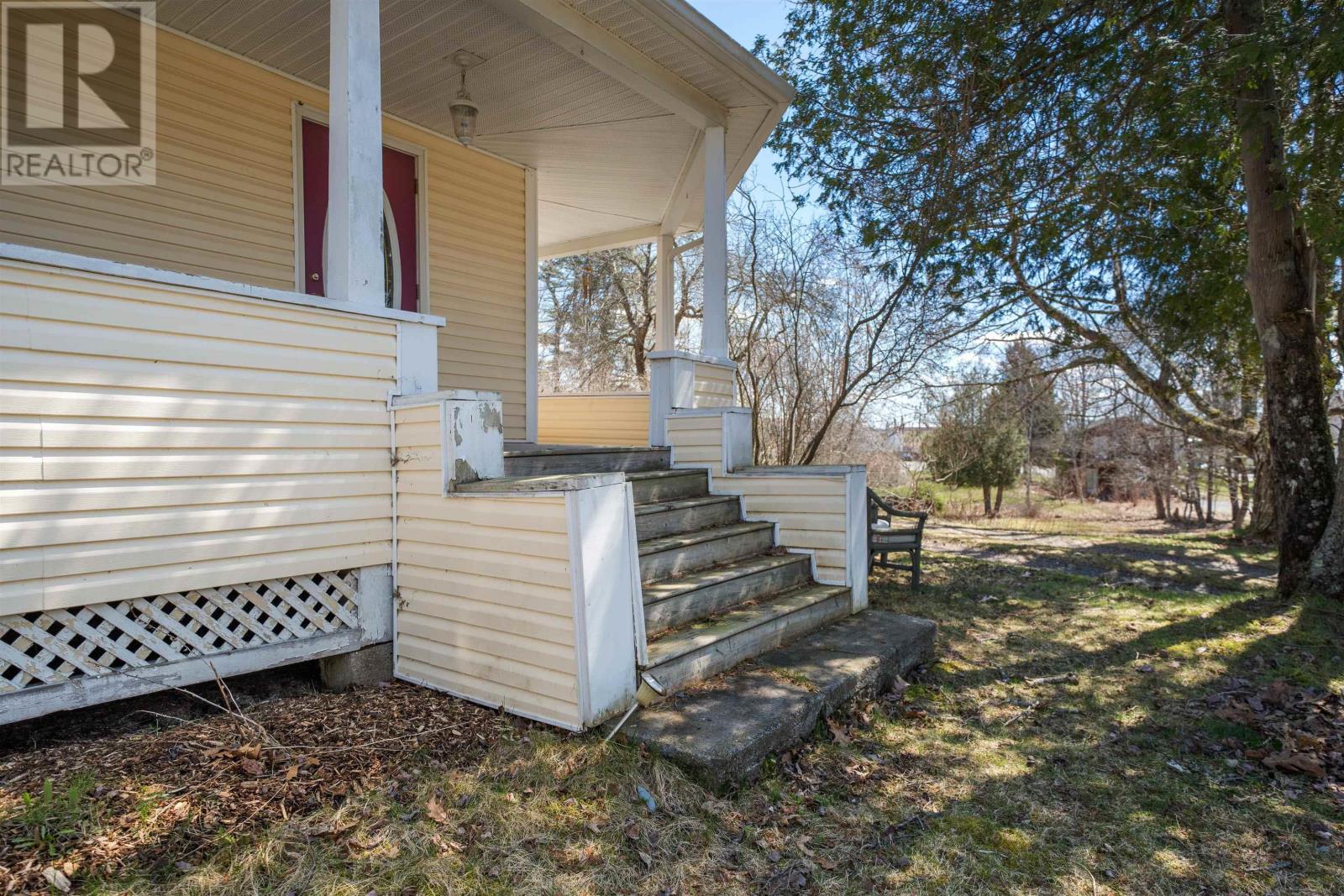 Property 24 of 36 of 28 Maple Drive