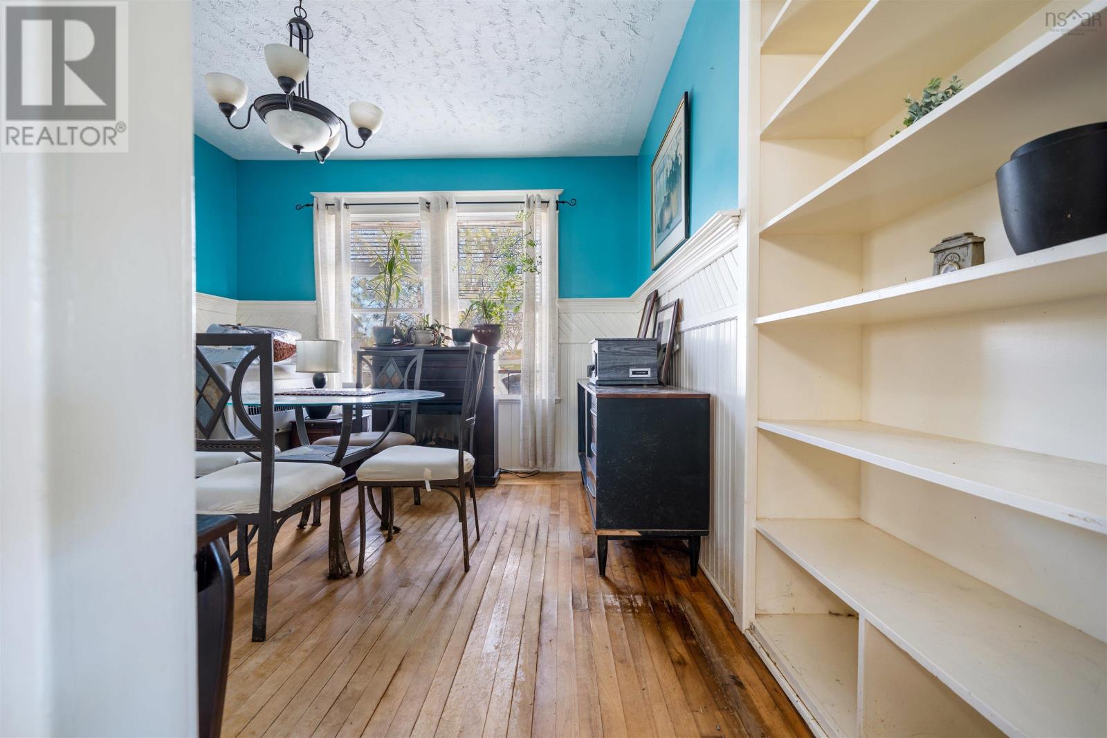 Property 8 of 36 of 28 Maple Drive