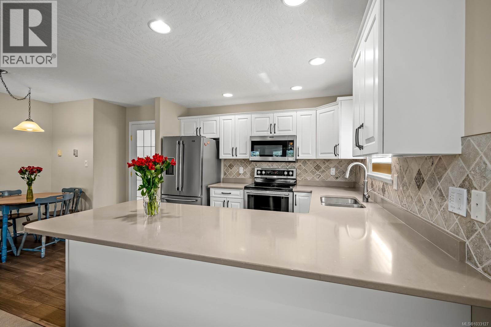 1945 St. Andrews Pl - 13