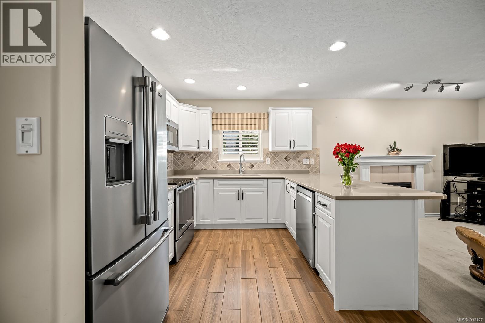 1945 St. Andrews Pl - 14