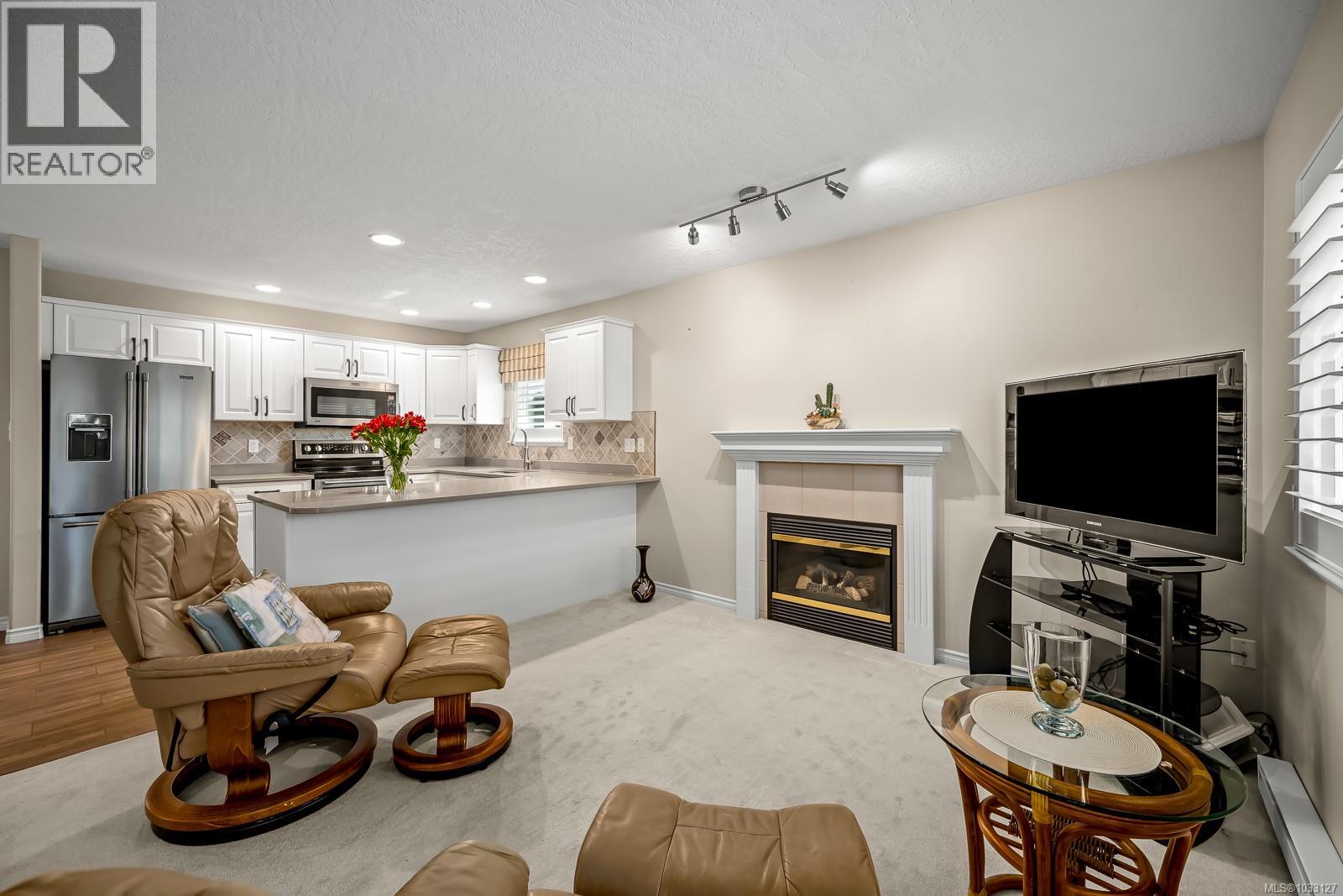 1945 St. Andrews Pl - 23