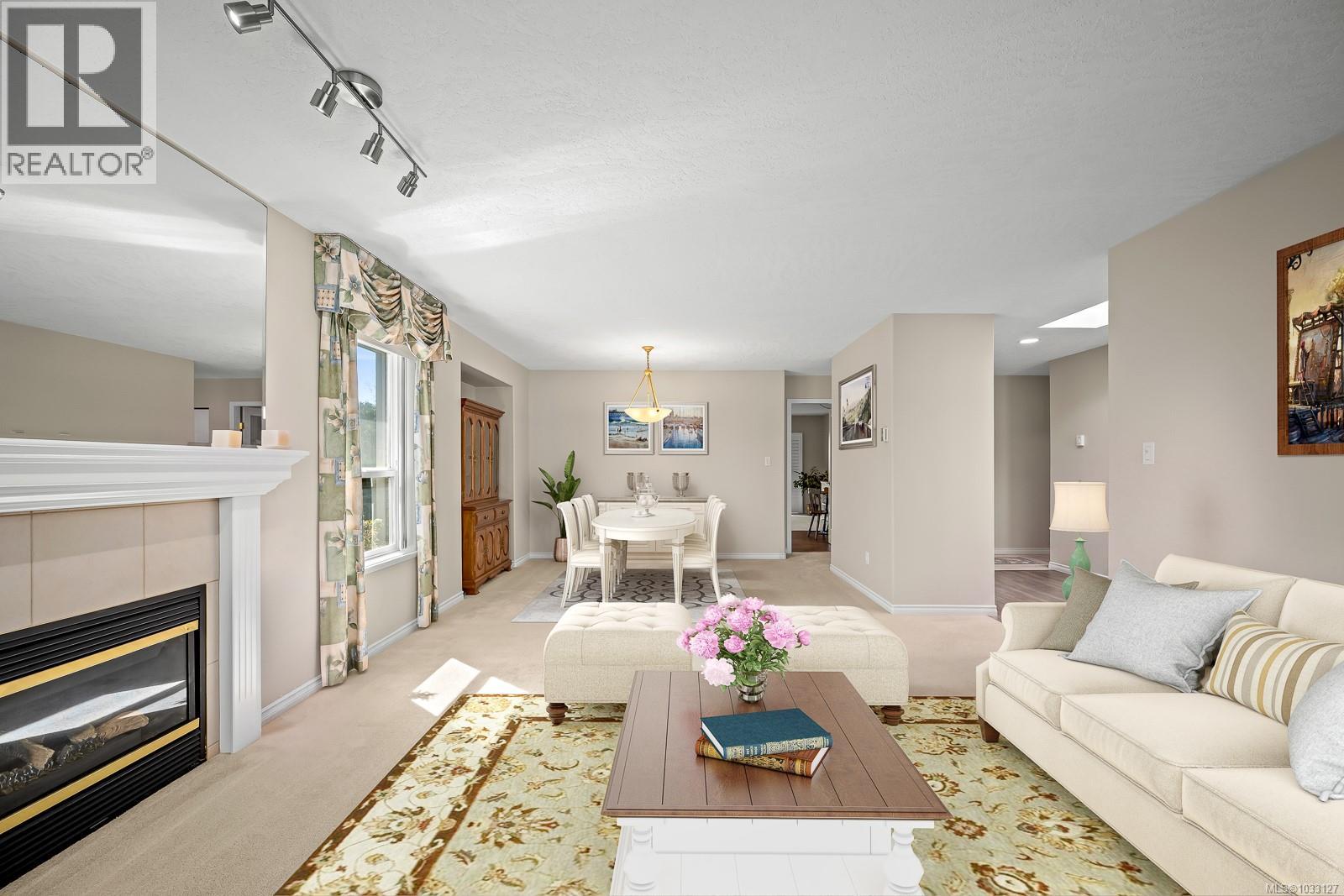 1945 St. Andrews Pl - 27