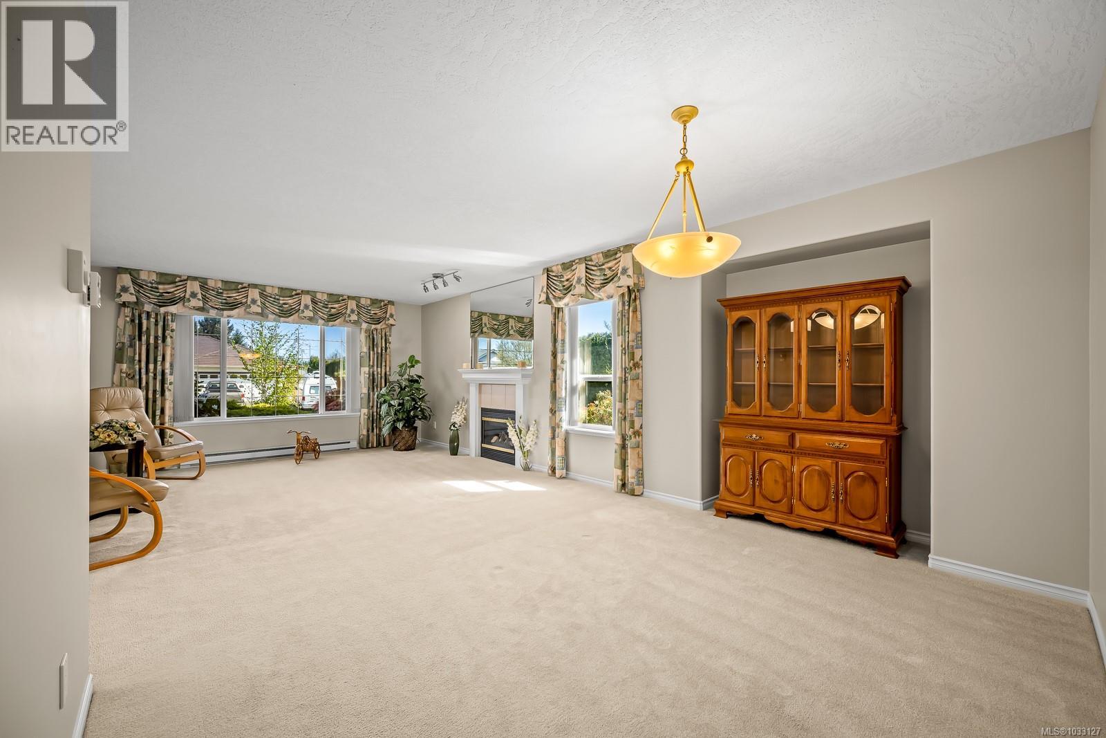 1945 St. Andrews Pl - 28