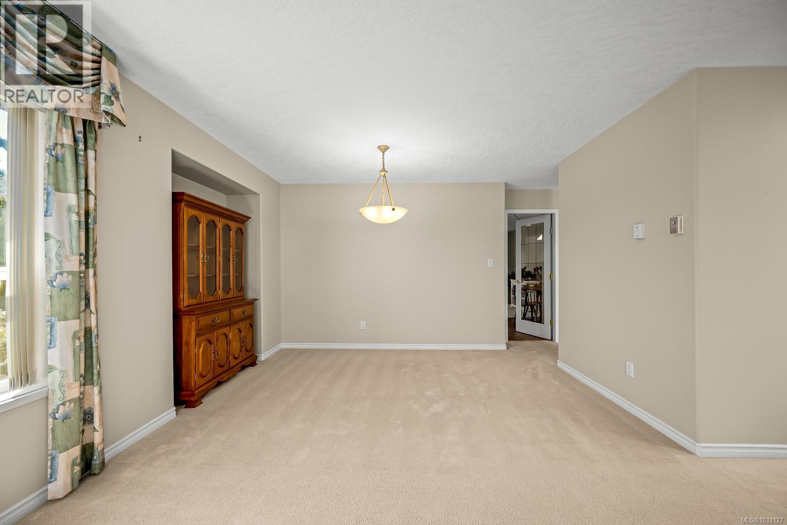 1945 St. Andrews Pl - 31