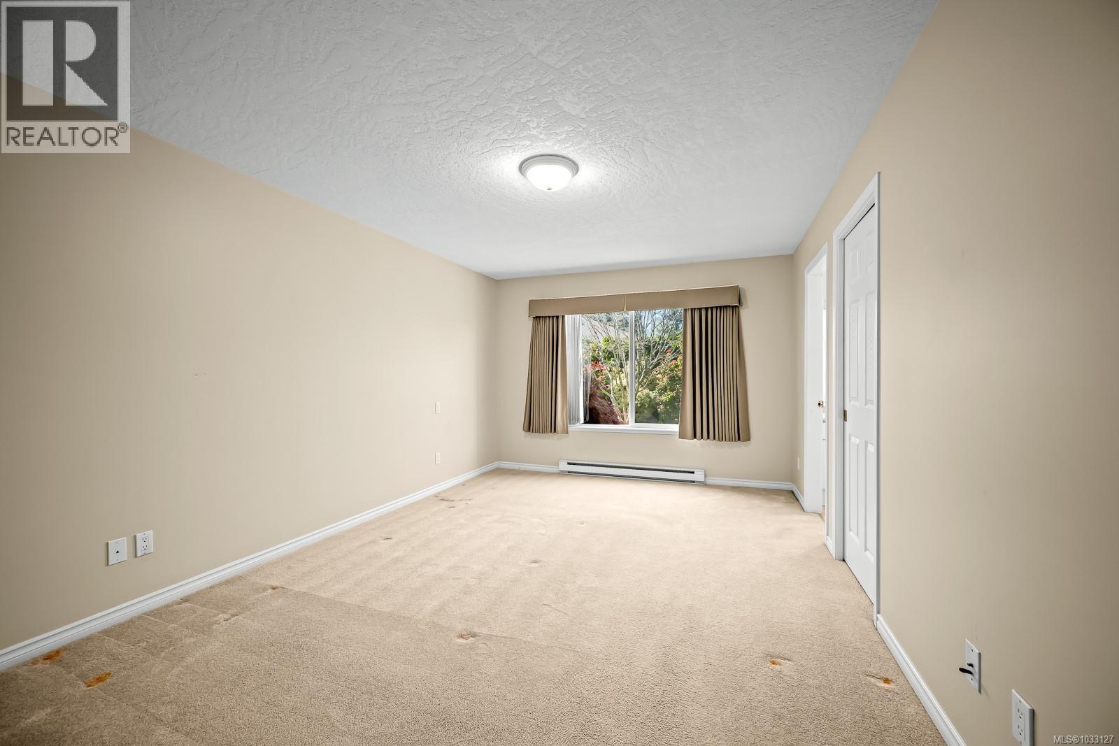 1945 St. Andrews Pl - 34