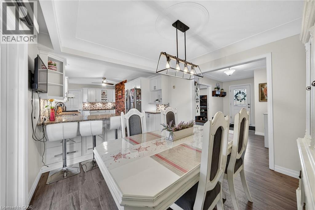 1549 GUYATT Road - 19