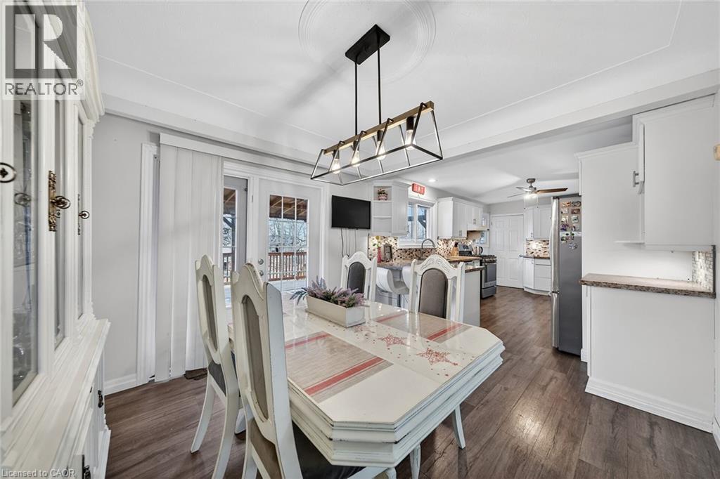 1549 GUYATT Road - 18