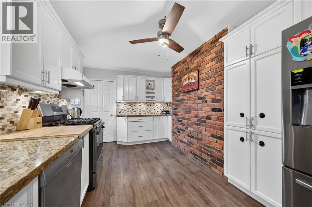 1549 GUYATT Road - 22