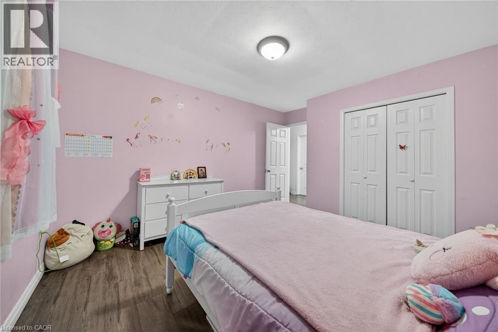 1549 GUYATT Road - 10