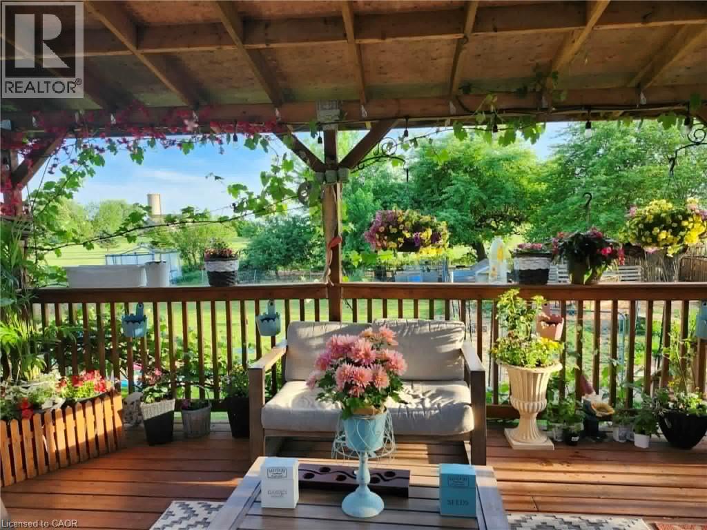 1549 GUYATT Road - 31