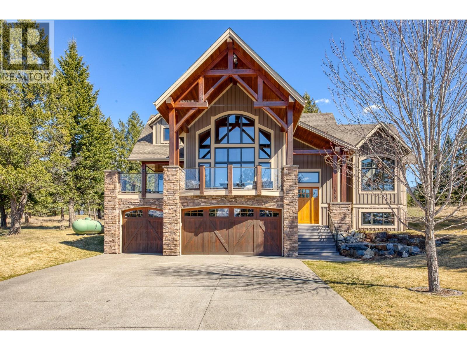 7540 Springs Terrace, Radium Hot Springs