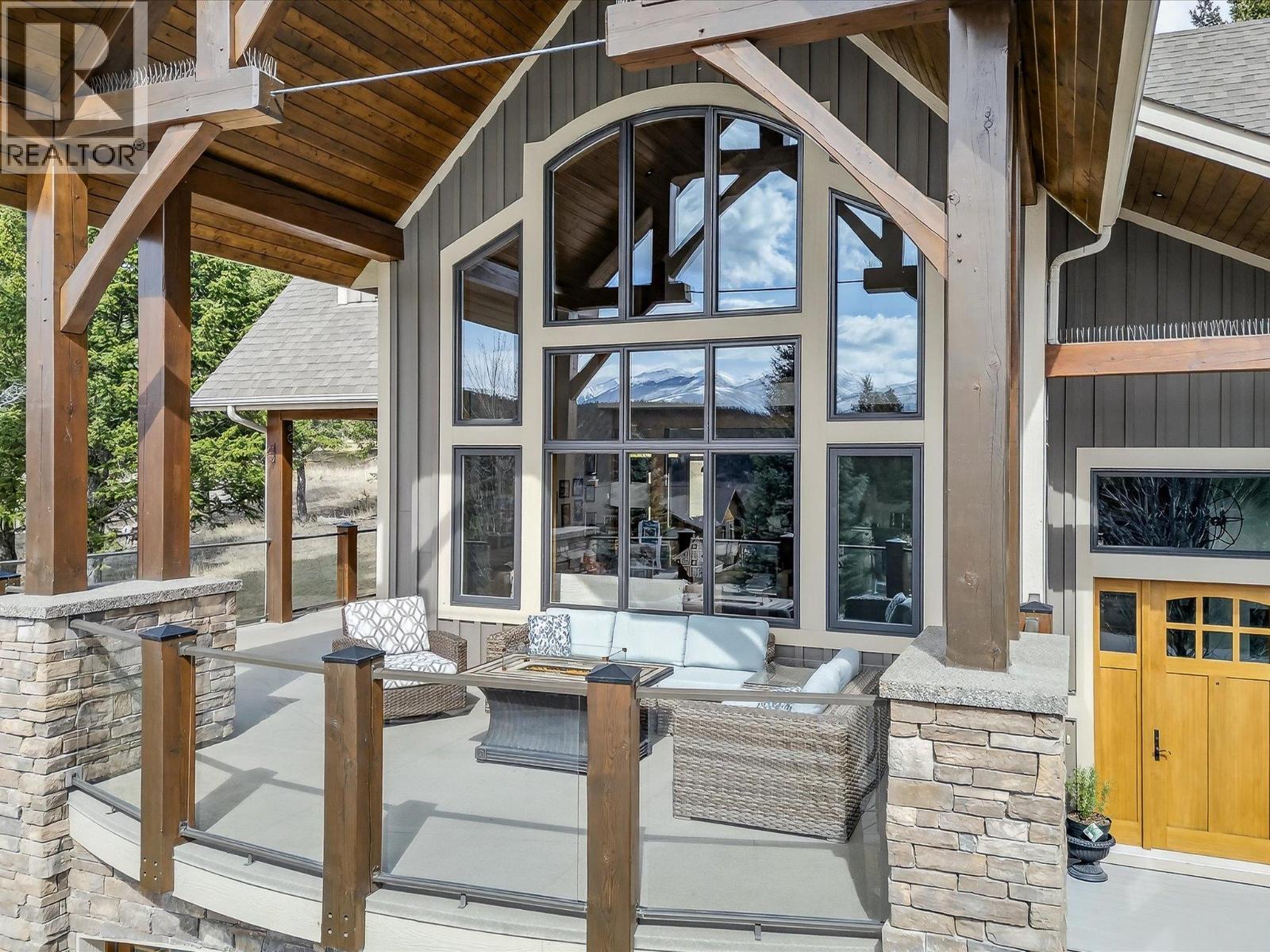 7540 Springs Terrace, Radium Hot Springs