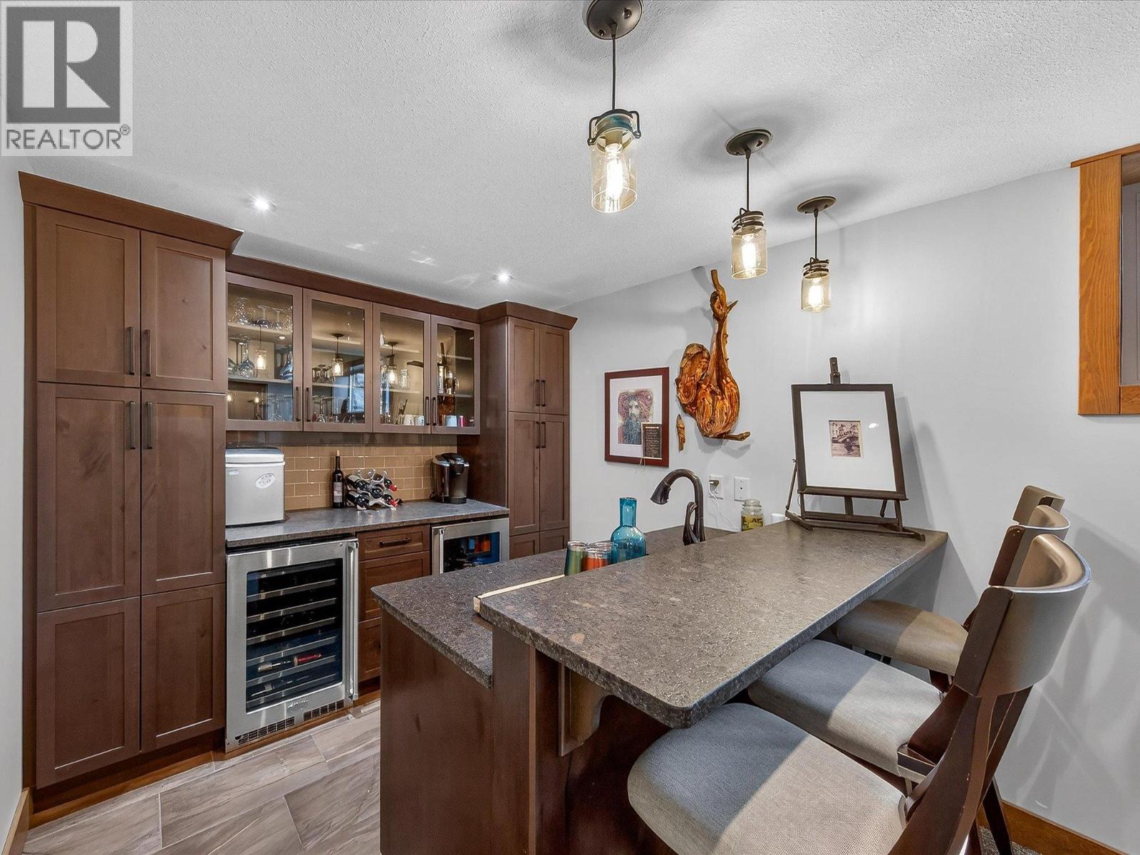 7540 Springs Terrace, Radium Hot Springs