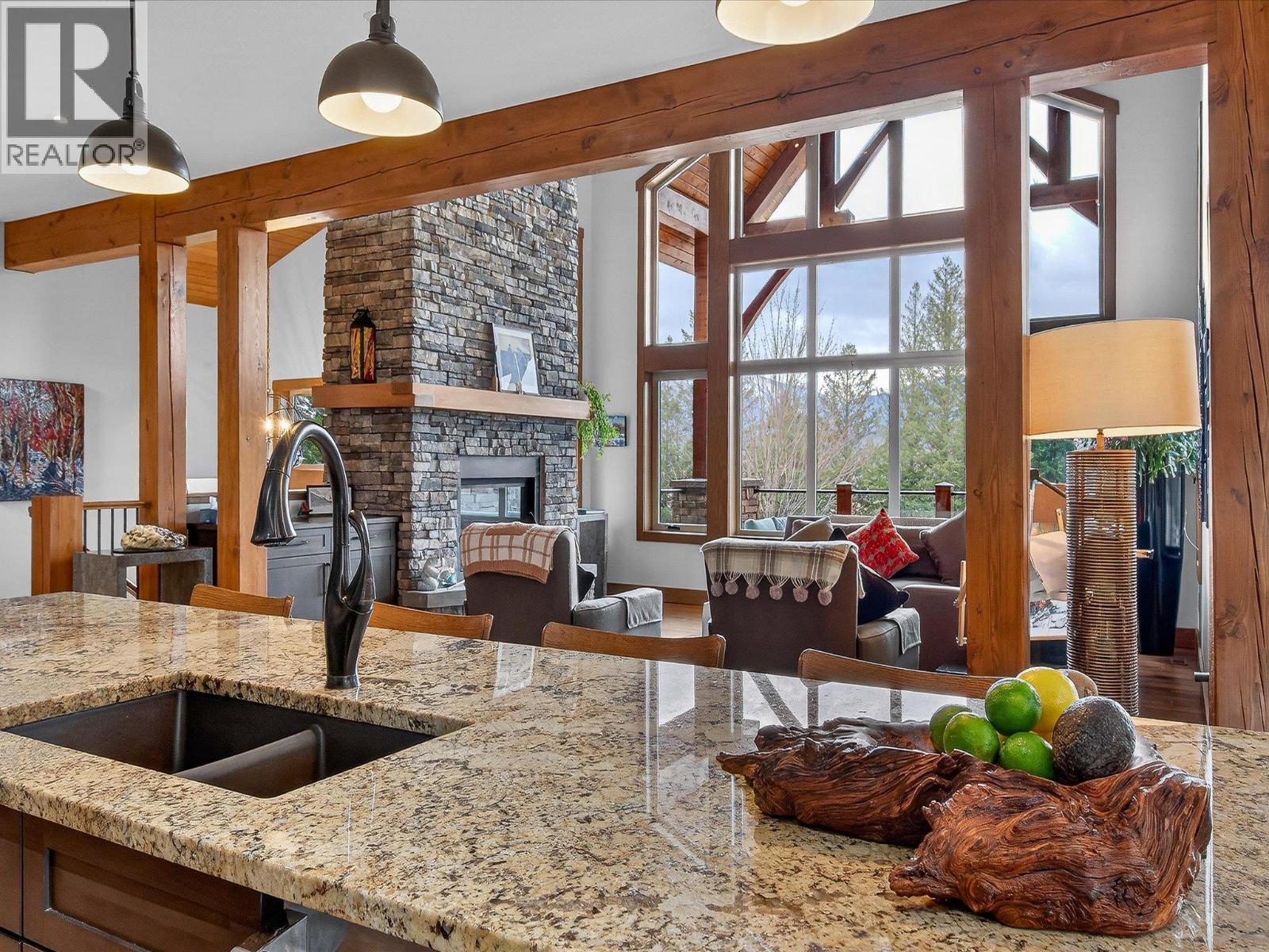 7540 Springs Terrace, Radium Hot Springs