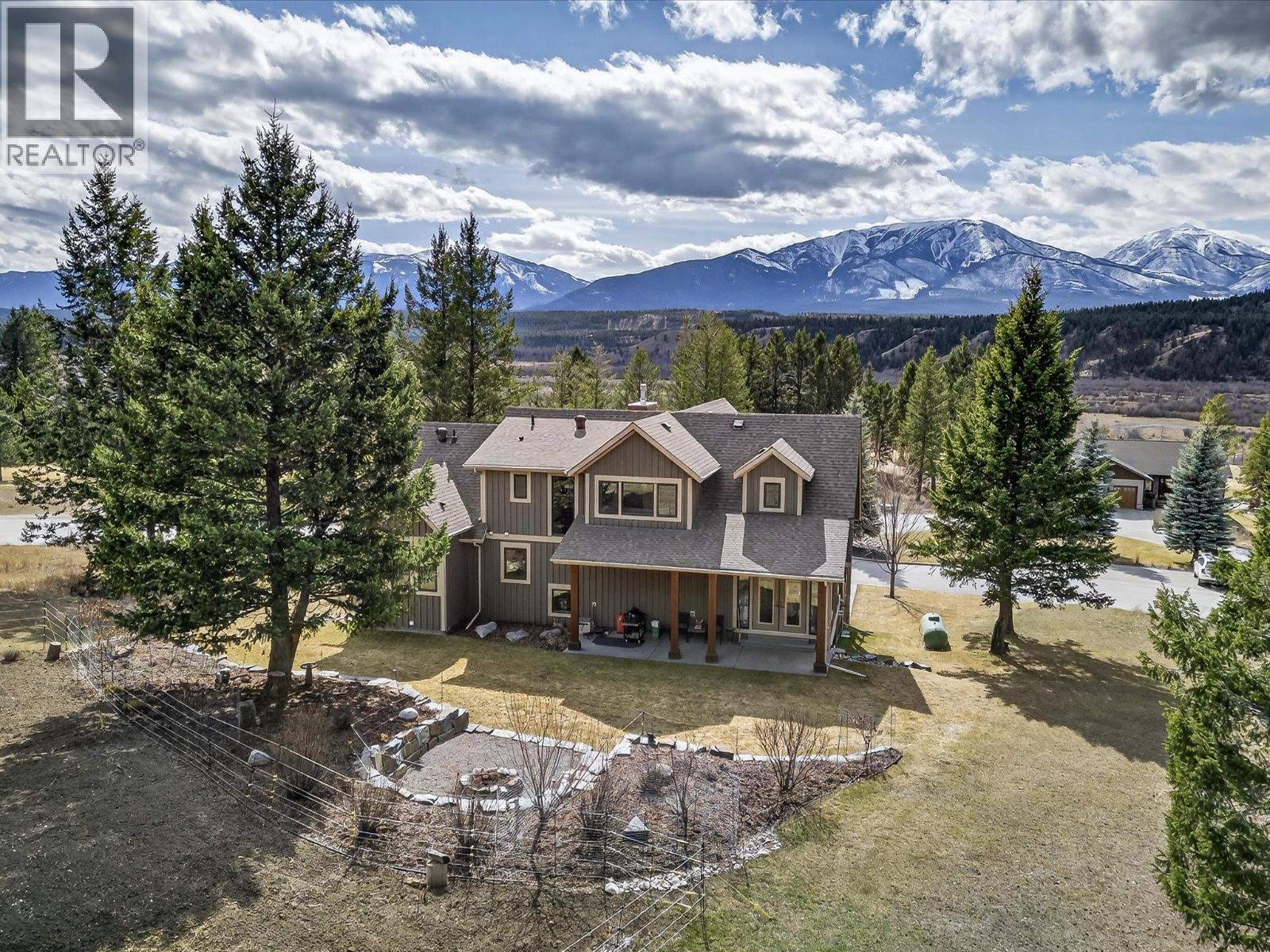 7540 Springs Terrace, Radium Hot Springs