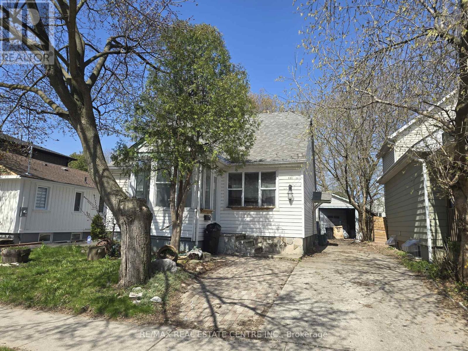 131 STEWART STREET - 3