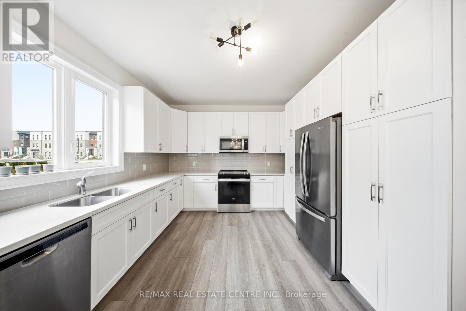 45 GREAT FALLS BOULEVARD — photo 14